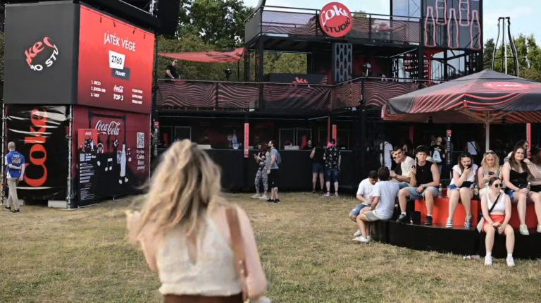 Coke Run // GameWall